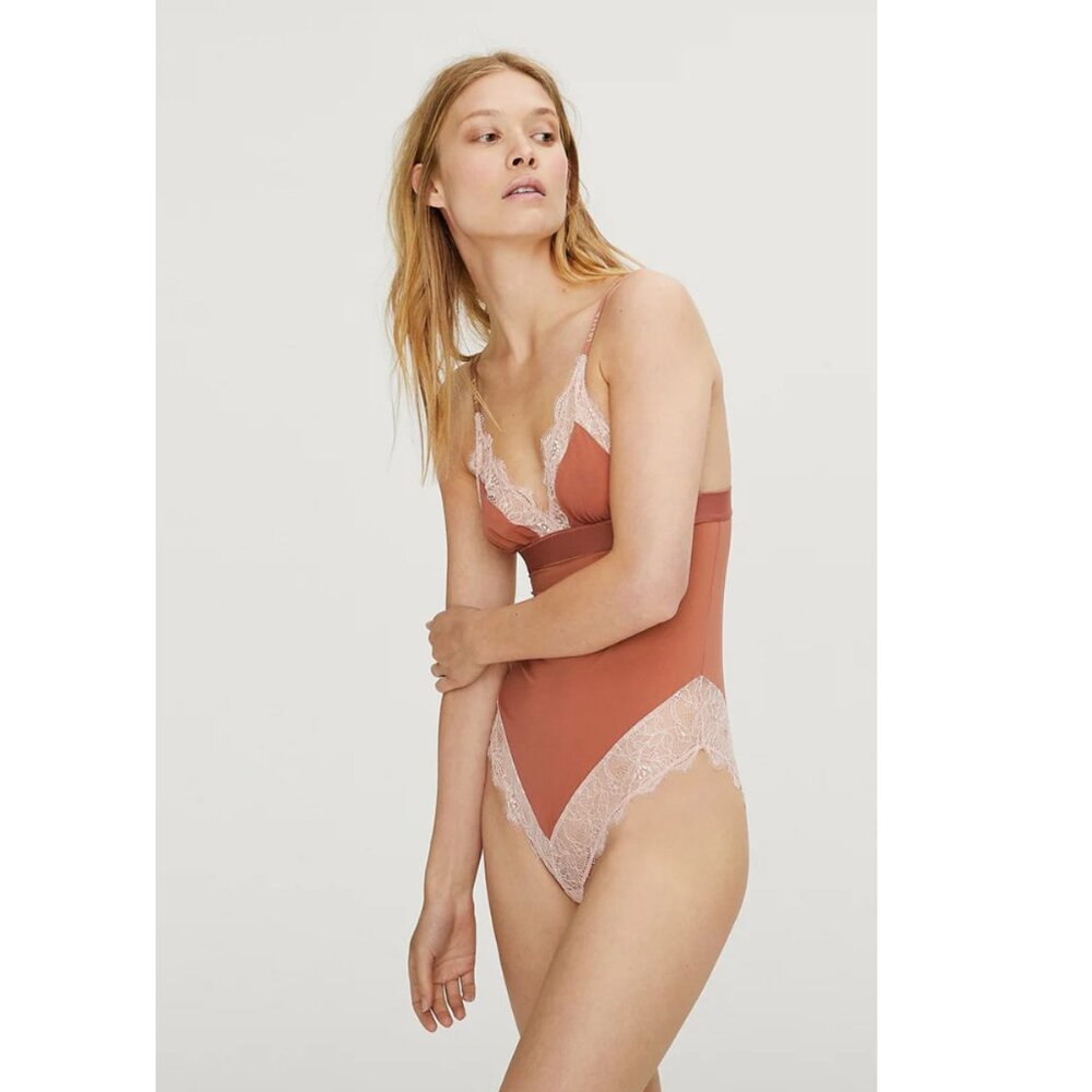 NWT Love Stories Doris Lace Trim Satin Bodysuit Cinnamon Size 2 Small